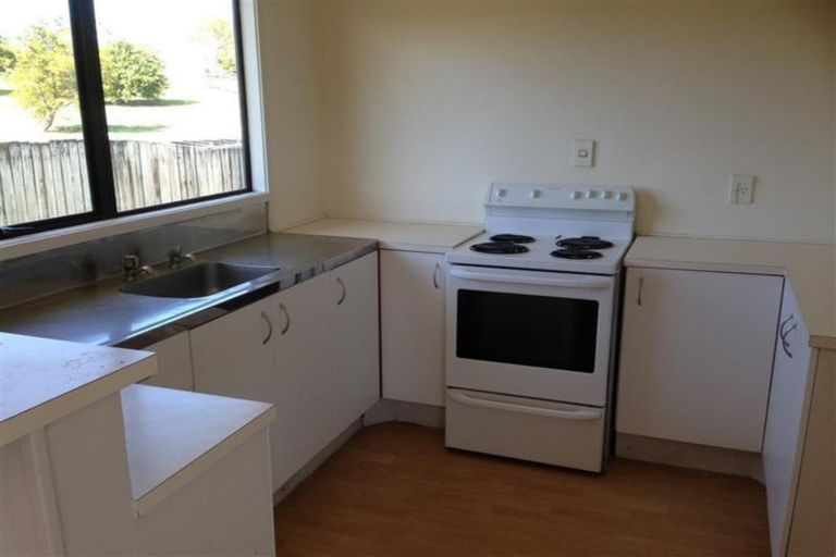 Photo of property in 195 Mahia Road, Wattle Downs, Auckland, 2103