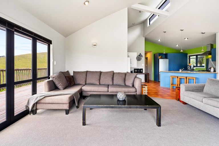 Photo of property in 168 Rockell Road, Whananaki, Hikurangi, 0181