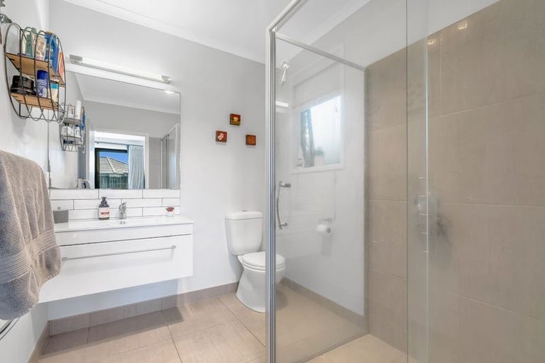 Photo of property in 6 Tavarnya Way, Patumahoe, Pukekohe, 2679