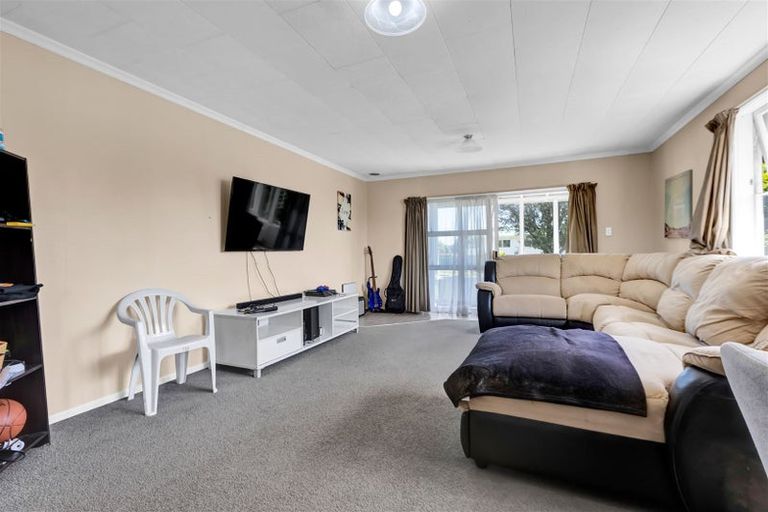 Photo of property in 2 Antonia Place, Bell Block, New Plymouth, 4312