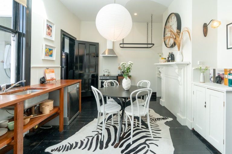 Photo of property in 21 Saint Mary Street, Thorndon, Wellington, 6011