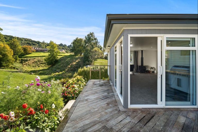 Photo of property in 32 Bradford Street, Bradford, Dunedin, 9011