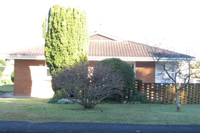 Photo of property in 2/18 Shirley Avenue, Papakura, 2110