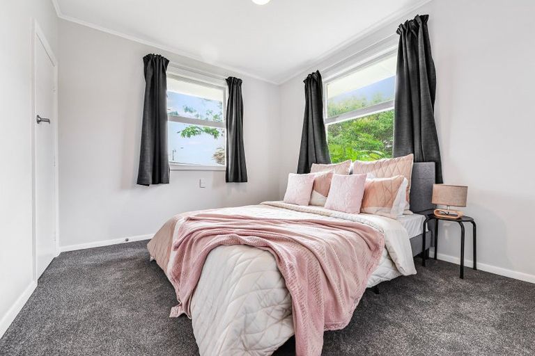 Photo of property in 11 Minifie Avenue, Melville, Hamilton, 3206