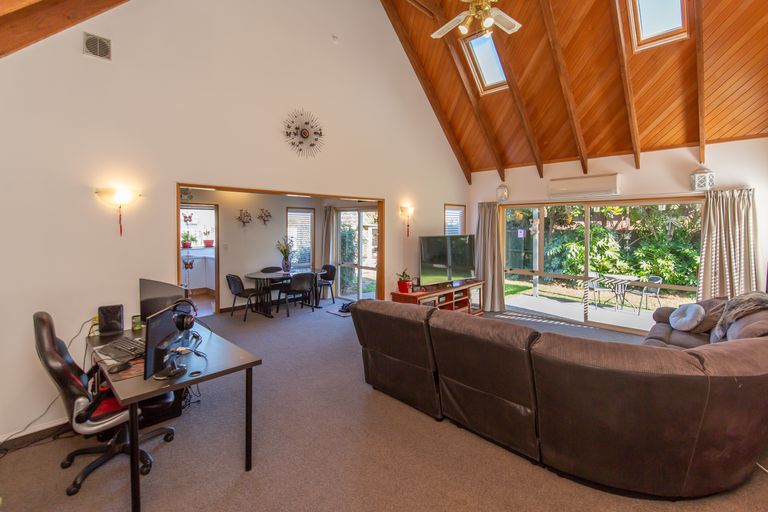 Photo of property in 57 Lakewood Drive, Burwood, Christchurch, 8083