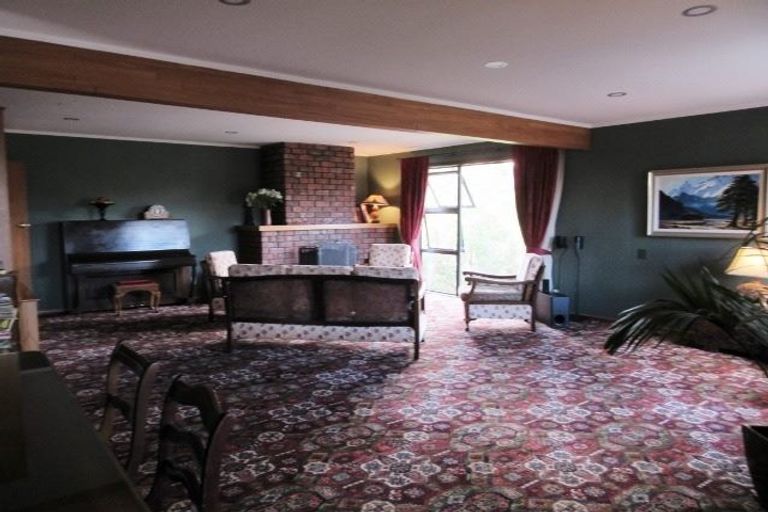 Photo of property in 20 Exploration Way, Whitby, Porirua, 5024