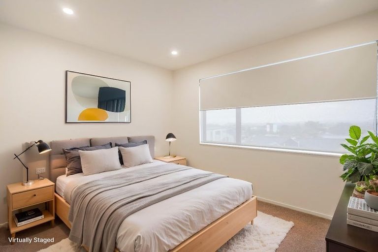 Photo of property in 2/14 Ayr Road, Pakuranga, Auckland, 2010