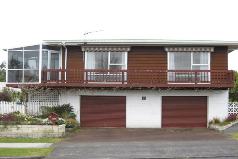 Photo of property in 51 Nevada Drive, Merrilands, New Plymouth, 4312