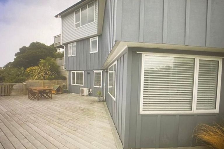 Photo of property in 38 Hawtrey Terrace, Churton Park, Wellington, 6037