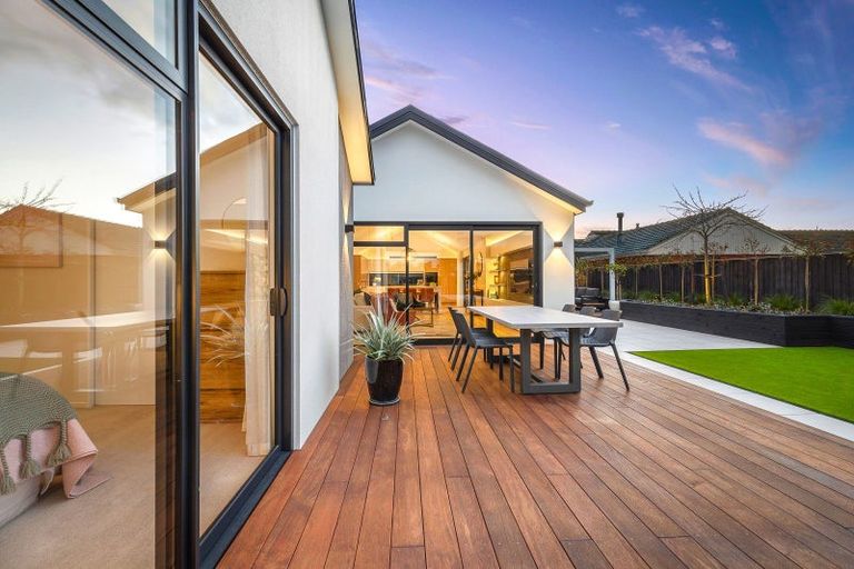 Photo of property in 69a Wai-iti Terrace, Bryndwr, Christchurch, 8052