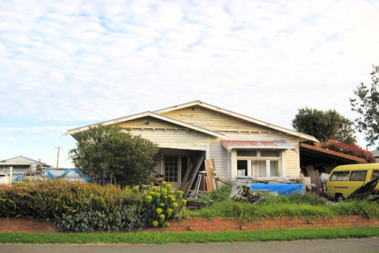 Photo of property in 61 Bignell Street, Gonville, Whanganui, 4501