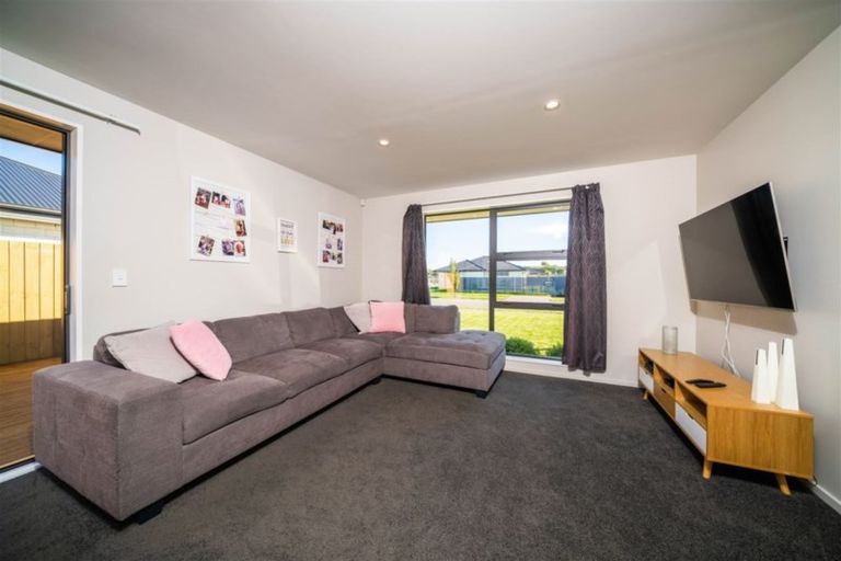 Photo of property in 22 Newman Road, Rolleston, 7614