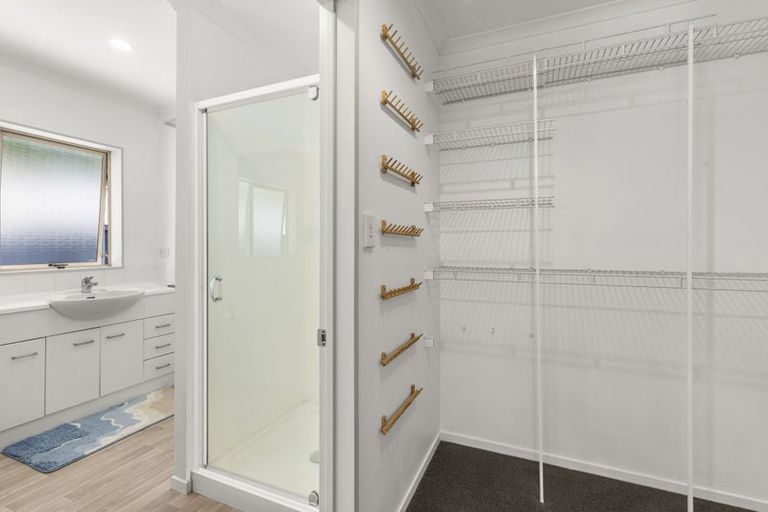 Photo of property in 115b Oceanview Road, Mount Maunganui, 3116