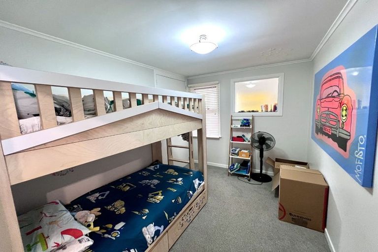 Photo of property in 1/7 Gordon Avenue, Forrest Hill, Auckland, 0620