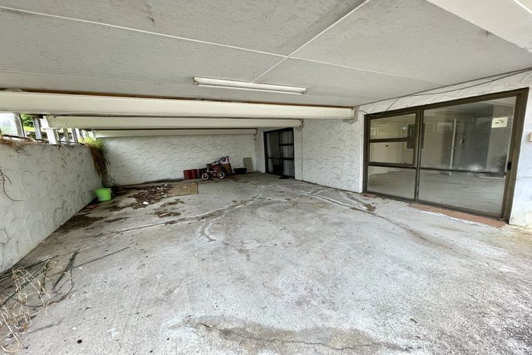 Photo of property in 26 Devon Road, Bucklands Beach, Auckland, 2012