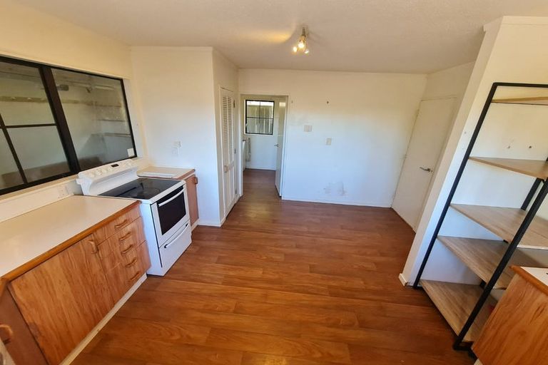 Photo of property in 10 Flinders Place, Johnsonville, Wellington, 6037