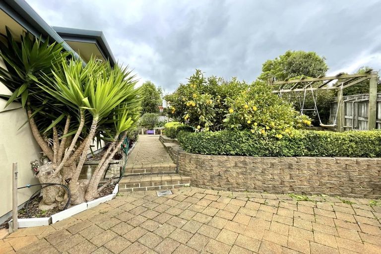 Photo of property in 34 Birkinshaw Grove, Riverstone Terraces, Upper Hutt, 5018