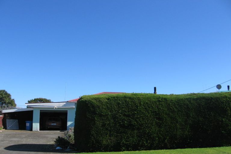 Photo of property in 8 Kennedy Street, Foxton Beach, Foxton, 4815