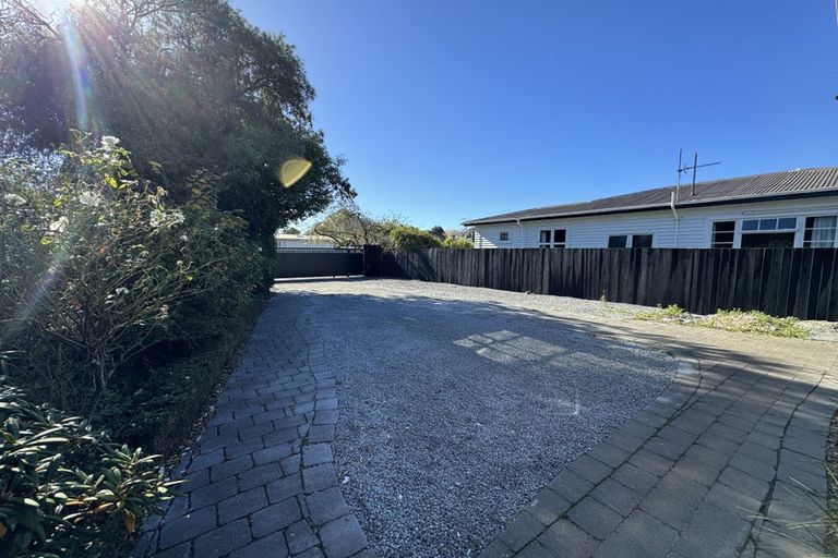 Photo of property in 105a Hinau Street, Riccarton, Christchurch, 8041