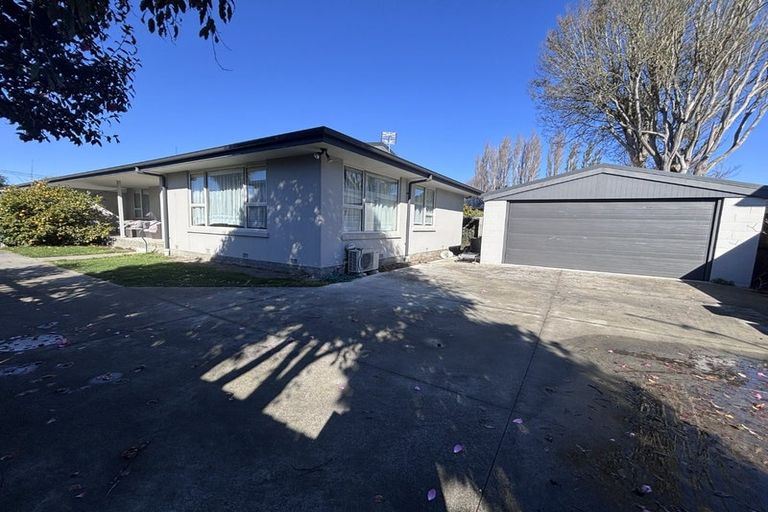 Photo of property in 2/145 Grahams Road, Burnside, Christchurch, 8053