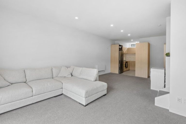 Photo of property in 2/7 Handyside Street, Tawa, Wellington, 5028