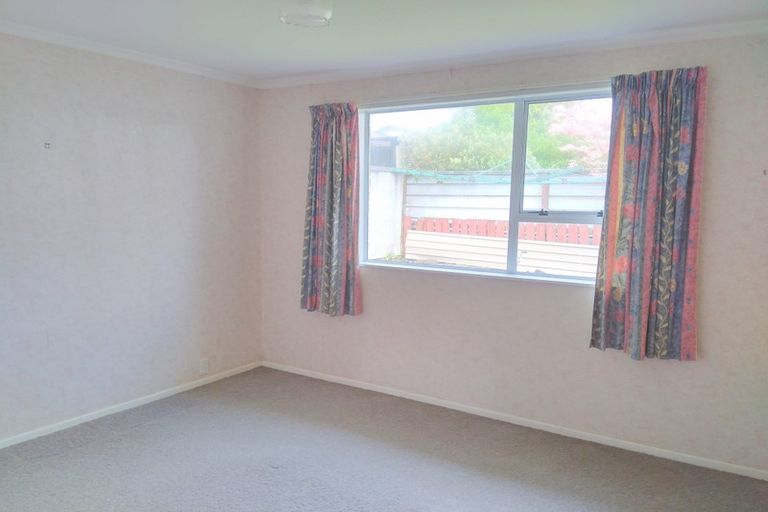 Photo of property in 2/12 Newton Street, Fitzroy, New Plymouth, 4312