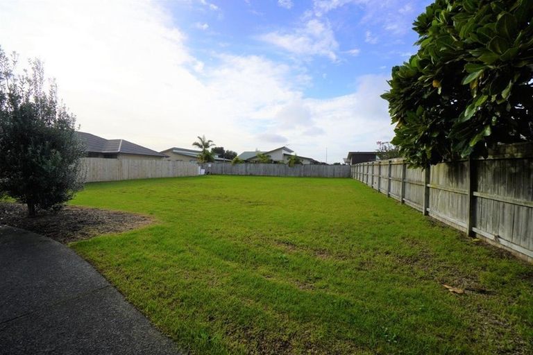 Photo of property in 370 One Tree Point Road, One Tree Point, 0118