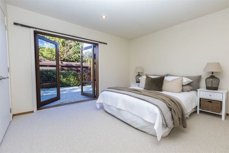 Photo of property in 114b Memorial Avenue, Burnside, Christchurch, 8053