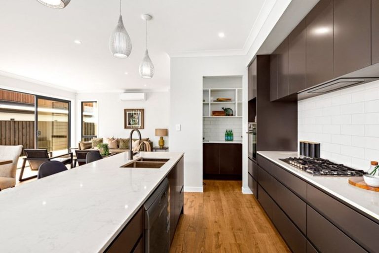 Photo of property in 4 Tai Crescent, Hobsonville, Auckland, 0616