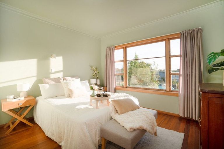 Photo of property in 6 Swansea Street, Hokowhitu, Palmerston North, 4410