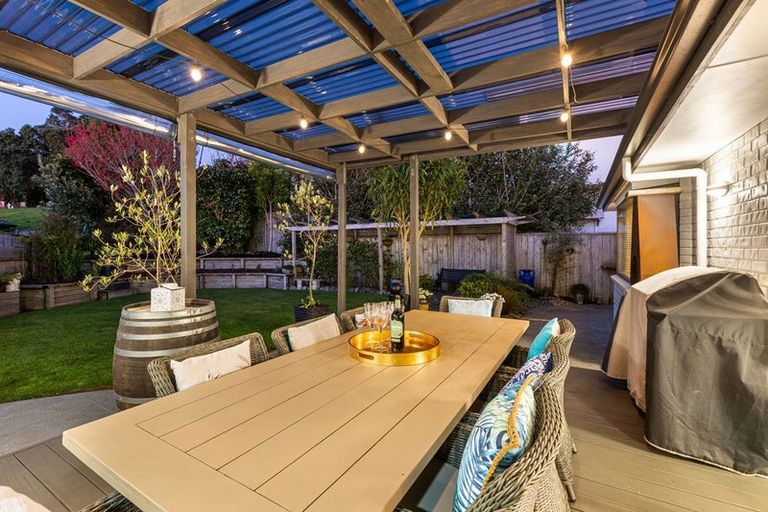 Photo of property in 10g Tupare Place, Highlands Park, New Plymouth, 4312