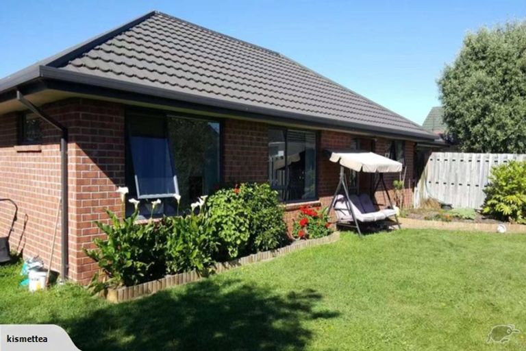 Photo of property in 40a Lambeth Crescent, Redwood, Christchurch, 8051