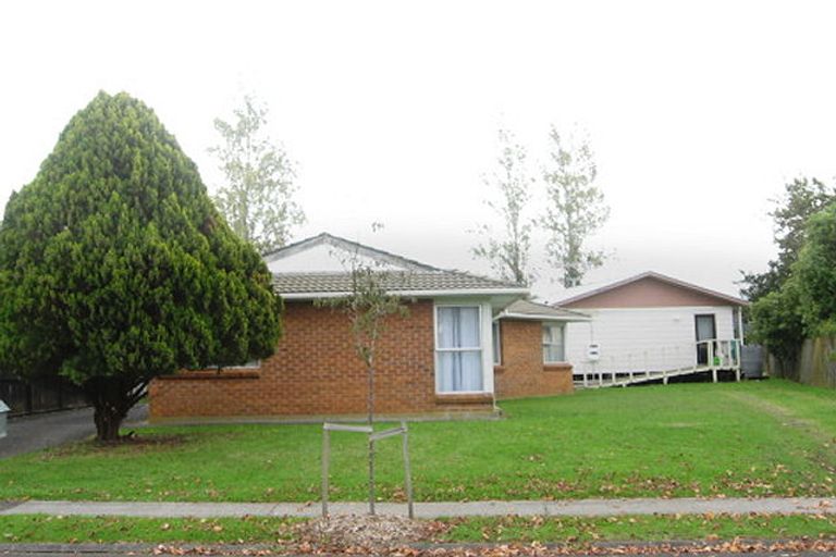 Photo of property in 25 Studfall Street, Pakuranga Heights, Auckland, 2010