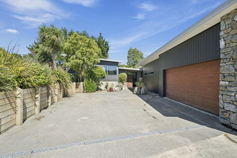 Photo of property in 173 Bing Lucas Drive, Tawa, Wellington, 5028