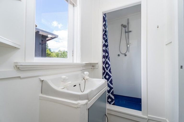 Photo of property in 24 Captain Cook Road, Cooks Beach, Whitianga, 3591