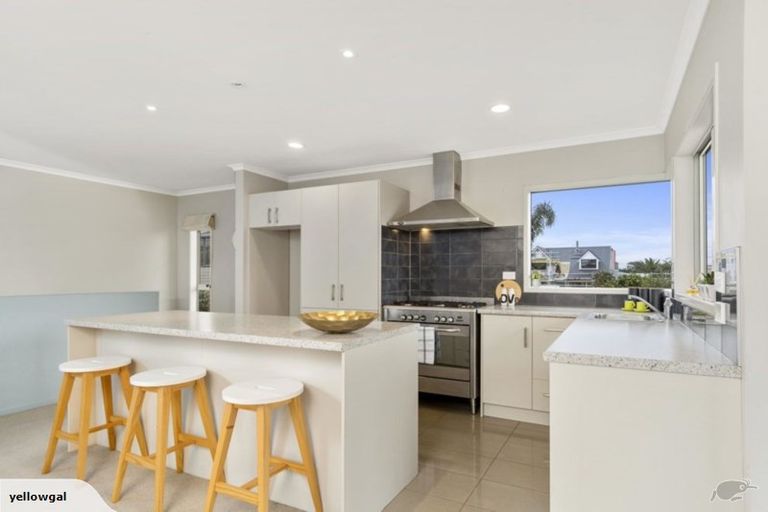 Photo of property in 233b Dickson Road, Papamoa Beach, Papamoa, 3118