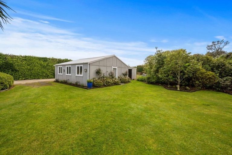 Photo of property in 183 Tasman Street, Opunake, 4616