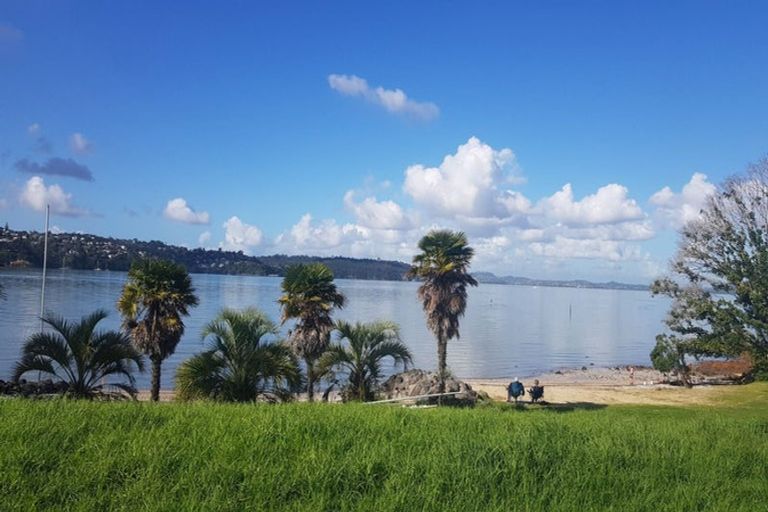 Photo of property in 25 Gunn Way, Hobsonville, Auckland, 0616