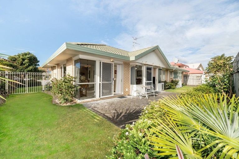 Photo of property in 16 Laguna Key, Papamoa Beach, Papamoa, 3118