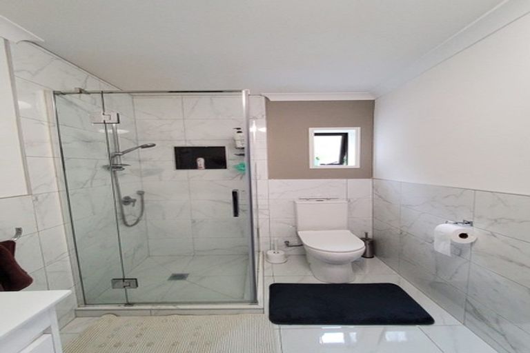 Photo of property in 17 Paulownia Place, Totara Heights, Auckland, 2105