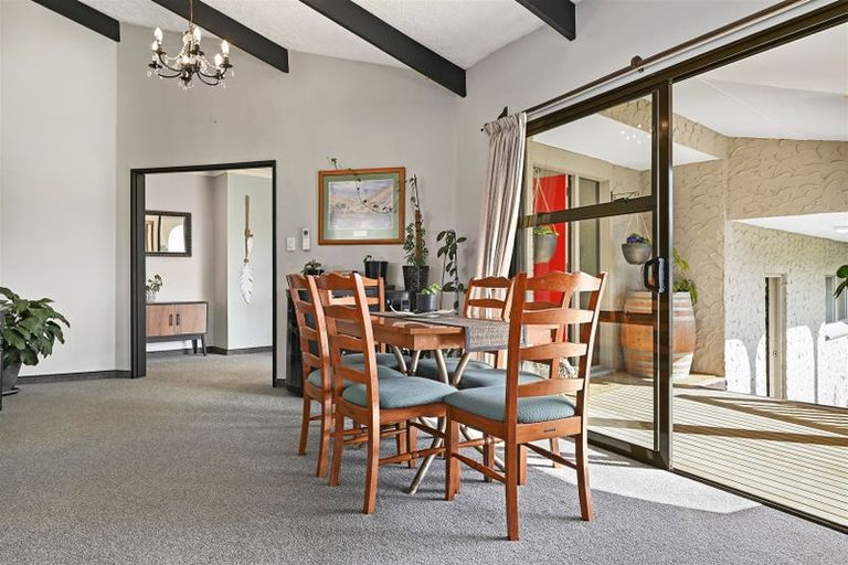 Photo of property in 10 Ruddenklau Lane, Bishopdale, Christchurch, 8053