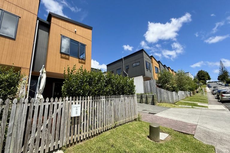 Photo of property in Rf202b, 36/18 Hewlett Road, Massey, Auckland, 0614