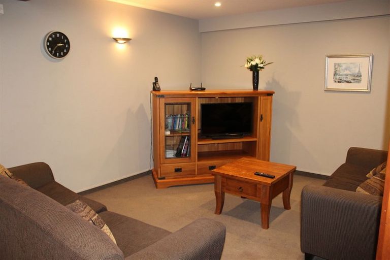 Photo of property in 3/2 Manor Place, Dunedin Central, Dunedin, 9016