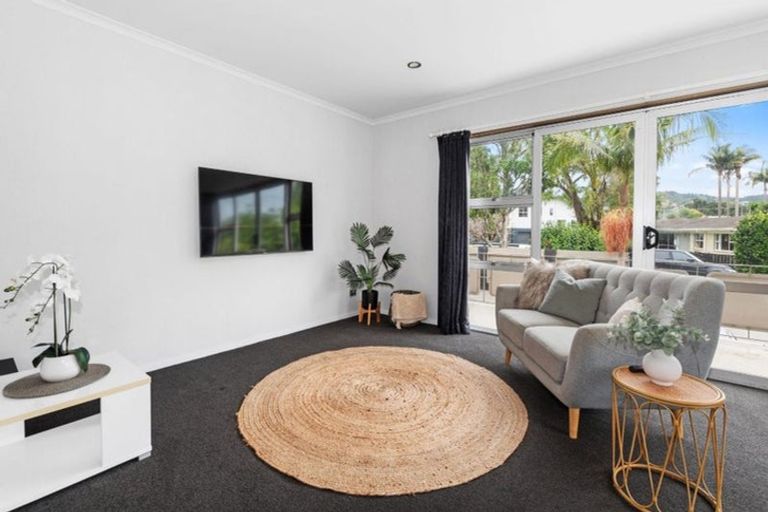 Photo of property in 17 Kotare Crescent, Maunu, Whangarei, 0110