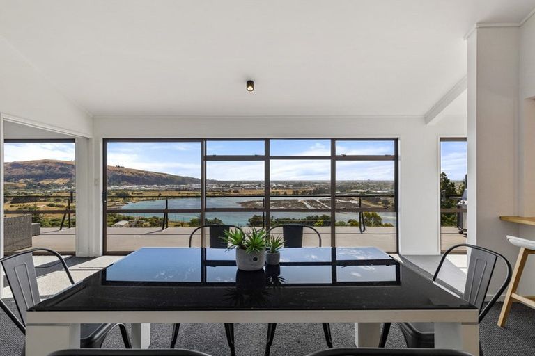 Photo of property in 5 Osmond Lane, Mount Pleasant, Christchurch, 8081