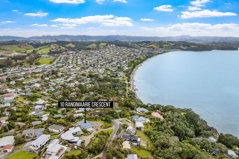 Photo of property in 10 Rangimaarie Crescent, Snells Beach, 0920