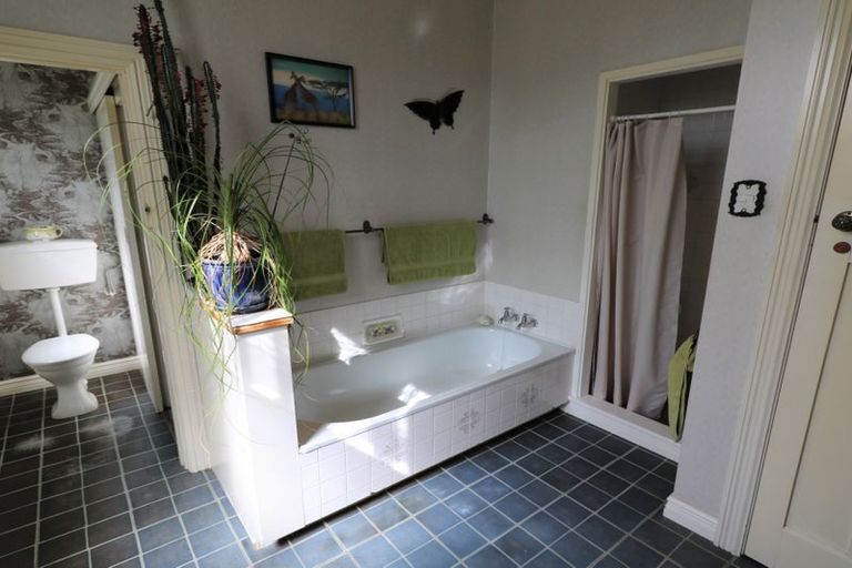 Photo of property in 6 Clifton Avenue, Carterton, 5713