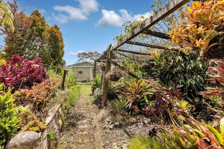 Photo of property in 2 Byles Road, Opuawhanga, Hikurangi, 0181