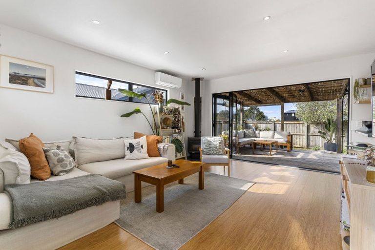 Photo of property in 112a Kiwi Road, Whangamata, 3620