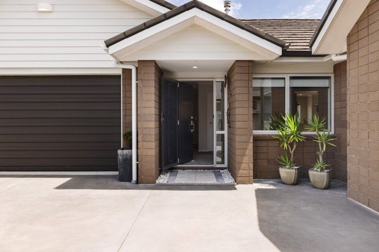 Photo of property in 112 Palm Springs Boulevard, Papamoa Beach, Papamoa, 3118